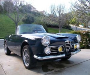 1963 Alfa Romeo 2600 front