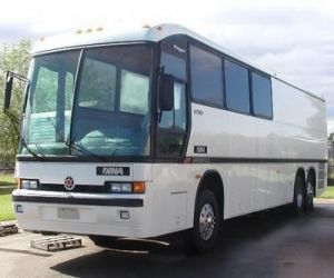 Front view of 1996 Dina Viaggio 1000