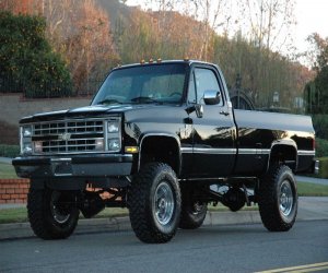 Image of a 1986 Chevrolet K30