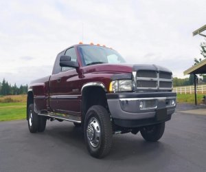 Image of a 2002 Dodge Ram 3500