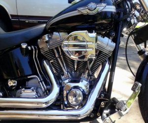 Image of a 2003 Harley Davidson soft tail standard