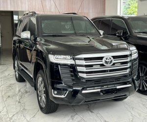 Image of a 2023 Toyota Land Cruiser